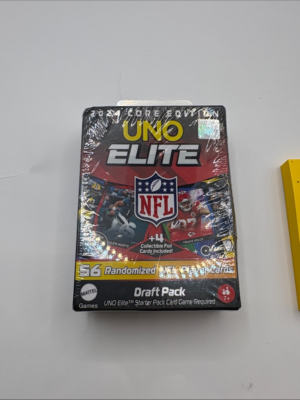 Mattel UNO Elite NFL Draft Pack - Red and Yellow